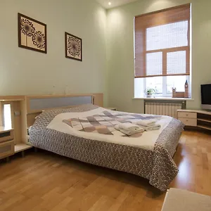 Home-hotel Apartments-mykhailivska Апартаменты Киев